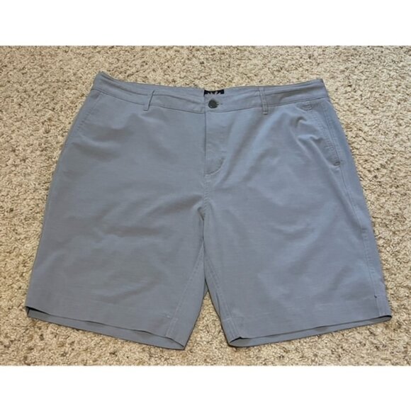 Faherty Men's Ice Gray All Day Shorts 9" Inseam Size 36 Waist EUC - Picture 1 of 6